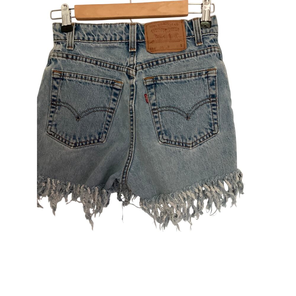 Levi’s 512Frayed cutoff Shorts size 5 - Picture 4 of 10